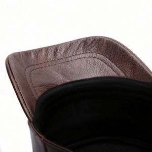 Gorra Deportiva Vintage para Hombre, Material de Cuero Vacuno Auténtico, Diseño Plano y Cálido para Otoño e Invierno, Logotipo Personalizado, Estilo Urbano, Tejido Común - Product Image 6