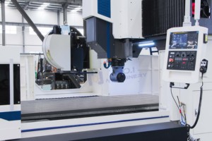 GMC3022 centre d'usinage à portique cnc <span class=keywords><strong>2</strong></span> mètres fraiseuse cnc 5 axes pour métal - Product Image 4