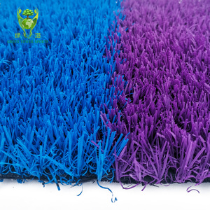 <span class=keywords><strong>Tapis</strong></span> en <span class=keywords><strong>gazon</strong></span> artificiel, <span class=keywords><strong>tapis</strong></span> en herbe synthétique, utilisation polyvalente en extérieur et en intérieur pour les écoles et les parcs, carré arc-en-ciel - Product Image 3