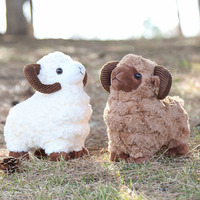 Peluche Chèvre à cornes courbées, Agneau, Jouet en peluche, Poupée, Jouet transfrontalier, Coussin, Ornement décoratif, Vente en gros