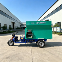 Épandeur d'aliments électrique pur à trois roues de 3 mètres cubes avec décharge latérale pour l'élevage