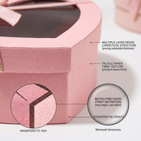 Boîte cadeau personnalisée de luxe en forme de cœur avec fenêtre transparente et ruban pour l'emballage de chocolats, de fleurs et de bijoux