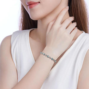 หยกธรรมชาติสีน้ำเงินหยกน้ำแข็ง สร้อยข้อมือหยกเงินแท้ S925 เครื่องประดับผู้หญิง ดีไซน์ดั้งเดิม เรียบง่าย มีเสน่ห์ รุ่น D606 - Product Image 5