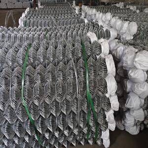 Recinzione a Maglie Concatenate Rivestita in PVC da 6 e 8 Piedi di Altezza, Recinzione a Maglie Concatenate Zincata da 6 e 8 Piedi di Altezza all'Ingrosso - Product Image 5