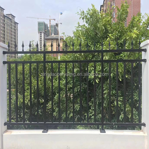 Délicat et durable Conception <span class=keywords><strong>de</strong></span> clôture <span class=keywords><strong>de</strong></span> balcon en fer forgé facile à assembler Nouvelle variété <span class=keywords><strong>de</strong></span> styles au choix - Product Image 2