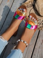 Sandales plates décontractées pour femmes, en cuir PU, style designer, populaires, pour la plage, chaussures d'extérieur, claquettes à une bride, tendance mode, article très prisé