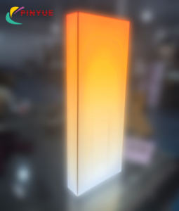 Boîtes lumineuses géantes <span class=keywords><strong>d</strong></span>'extérieur de haute qualité pour stand de salon professionnel, design personnalisé, éclairage LED, affichage publicitaire en acrylique <span class=keywords><strong>d</strong></span>égradé - Product Image 1