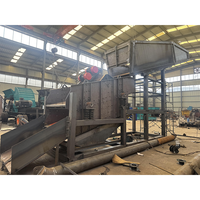 Niveleuse vibrante à sable doré sur mesure pour programmes miniers alluvionnaires avec système de lavage et de récupération, structure d'usine