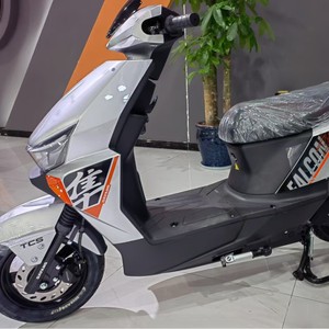Vente en gros d'usine de motos <span class=keywords><strong>électrique</strong></span>s, scooters et vélos <span class=keywords><strong>électrique</strong></span>s pour adultes 72V haute vitesse, 1500W 32Ah, vitesse maximale 50 km/h - Product Image 5