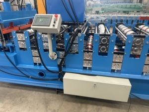 Chất lượng cao tự động hai lớp cuộn tạo thành máy 760 ngói bằng kính <span class=keywords><strong>840</strong></span> hình thang mái tùy chỉnh lõi động cơ mang - Product Image 5