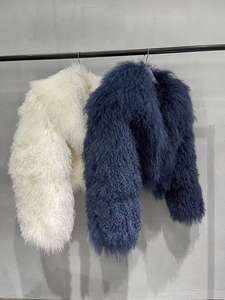 <span class=keywords><strong>Cappotto</strong></span> Invernale da <span class=keywords><strong>Donna</strong></span> in Pelle di Pecora Mongola Bianca Soffice <span class=keywords><strong>con</strong></span> Riccioli, Vera <span class=keywords><strong>Pelliccia</strong></span> in Lana - Product Image 4