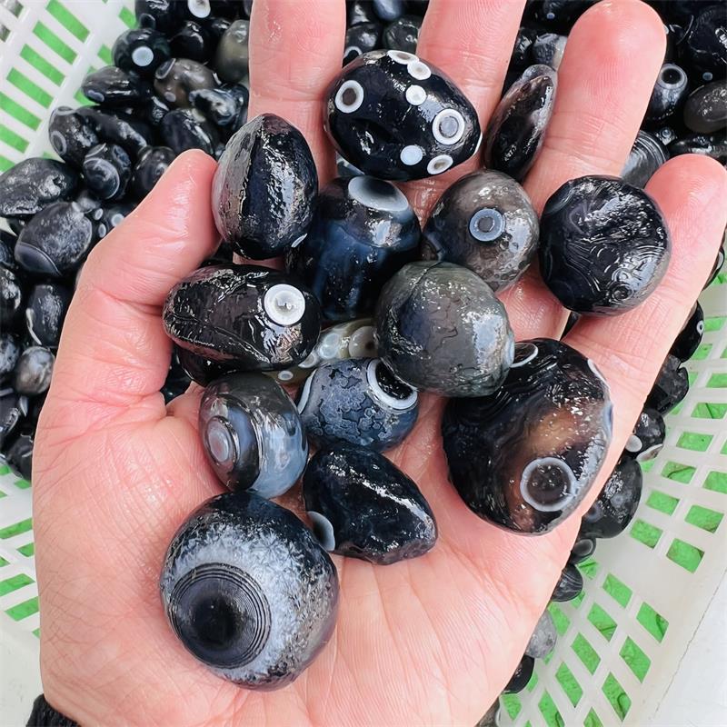 Wholesale Raw Black Onyx Loose Gemstone Rough Agate Crystal Tumble