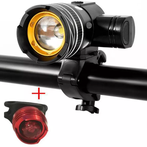 Juego de <span class=keywords><strong>luces</strong></span> traseras de <span class=keywords><strong>bicicleta</strong></span> de nuevo diseño 2024 superventas, faros delanteros de alta calidad con fuente de alimentación de batería - Product Image 1