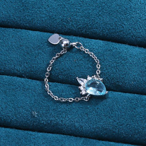 Anillo Ajustable con Cadena y Aguamarina en Corte Pera para Mujer, Regalo de Compromiso, Aniversario o para Novia - Product Image 6