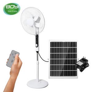 Ventilador de pedestal inversor eléctrico y solar para el hogar Hotel al aire libre Coche RV Control digital alimentado por batería - Product Image 1