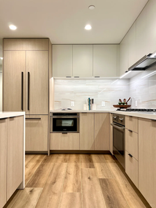 Meubles de <span class=keywords><strong>cuisine</strong></span> en bois clair, armoire haute avec <span class=keywords><strong>four</strong></span> encastré, ensemble modulaire en L, meubles de <span class=keywords><strong>cuisine</strong></span> sur mesure - Product Image 1