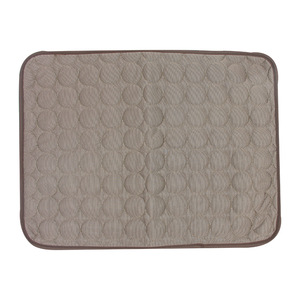 Nouveau tapis rafraîchissant pour chien d'été avec motif de cercles matelassés, forme rectangulaire, lit pour chien PP05, articles pour animaux de compagnie, tapis rafraîchissant pour chien - Product Image 4