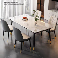 Table à manger en pierre frittée de luxe léger, rectangulaire, aspect marbre, plateau en pierre, pieds en métal noir et or, table de cuisine moderne minimaliste