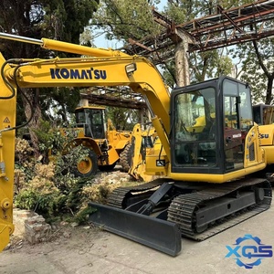 Mini-excavatrice sur chenilles Komatsu PC70 d'occasion, modèle 2022, poids opérationnel de 7 tonnes, pompe hydraulique et moteur en parfait état de marche. - Product Image 1