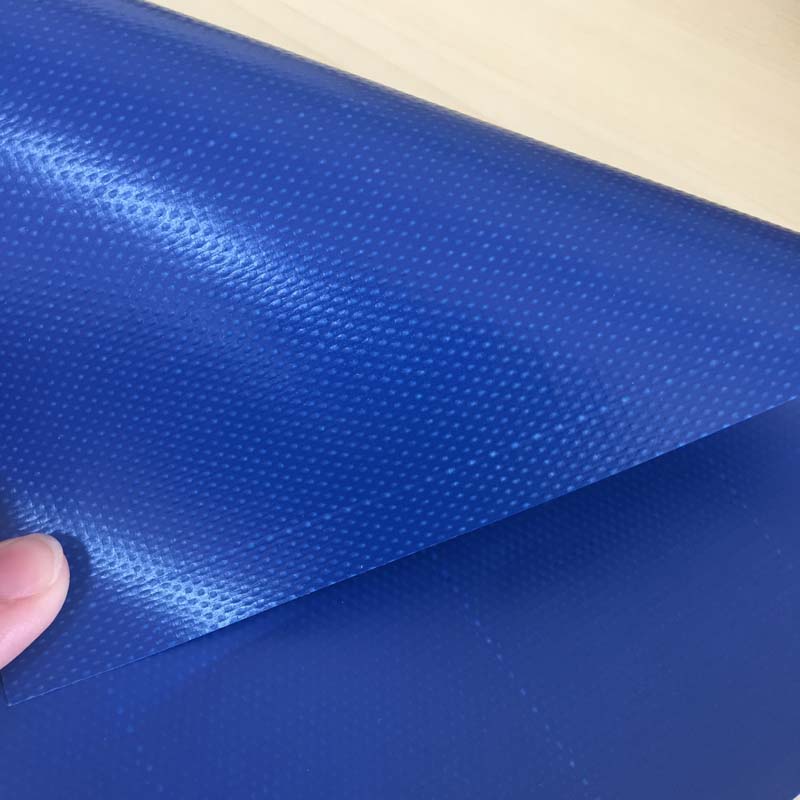 China Factory Supply Waterproof PVC Coated Tarpaulin Fabric Flame Retardant Blackout Plain Style Vinyl for Truck Cover Curtain