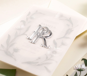 Carta di invito di nozze in acrilico trasparente con foglia verde elegante personalizzata ed elegante con nome d'argento Set di invito moderno - Product Image 4