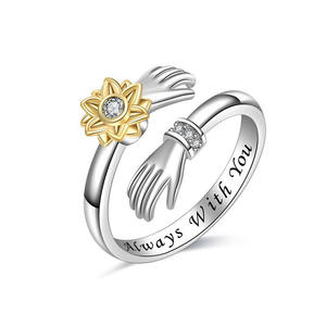 Anillo de compromiso de plata con diamantes Eternal Love para mujer, con diseño de flor, banda grabada con la inscripción 'Siempre contigo' T0644 - Product Image 1