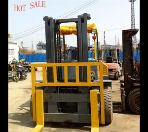 Chariot élévateur TCM FD80 d'occasion, faible heures de travail, en solde - Product Image 5