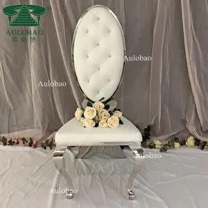 Cadeira de casamento luxuosa de prata e couro, cadeira branca de rei da prata do casamento para recepção do casamento