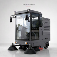 Balayeuse autoportée CleanHorse M6 2100 mm pour la construction, grande machine de balayage de voirie entièrement fermée, contrôle de la poussière, pulvérisation d'eau, 48 V