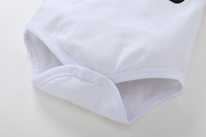 Ropa de Bebé al por Mayor de Indonesia, Ropa a Granel 100% Algodón Orgánico, Conjunto de 3 Piezas con Gorro para Niños Pequeños - Product Image 4