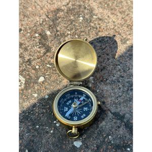 Brújula Náutica de Latón Alfa de 234 mm, Herramienta de Navegación Portátil y Ligera para Senderismo y Actividades al Aire Libre, Guía de Orientación, Estilo de Bolsillo - Product Image 1
