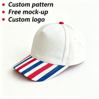 Gorra de Béisbol Estructurada de 5 Paneles con Logotipo Bordado Personalizado, Dos Tonos, Color Caramelo Navideño, Visera a Rayas, Cierre a Presión