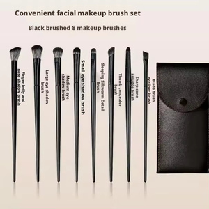 Ensemble de 8 pinceaux de maquillage pour le visage, à poils synthétiques, avec compatibilité gloss à lèvres, manche en plastique, petits pinceaux - Product Image 3