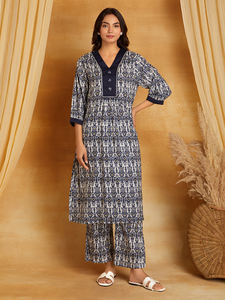 ชุดเซ็ตเสื้อผ้าลายดอกไม้สไตล์อินเดีย คอลเลคชั่น Sanash สำหรับฤดูใบไม้ร่วง ผลิตจากวัสดุรีไซเคิล เหมาะสำหรับงานปาร์ตี้  ขายดี ใหม่ล่าสุด - Product Image 2