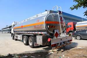 Camion-citerne tout-terrain en aluminium 29,25 m³ avec suspension pneumatique, capacité de charge 20,5 T, pour <span class=keywords><strong>l</strong></span>'exploitation minière et la logistique de carburant en zone isolée - Product Image 6