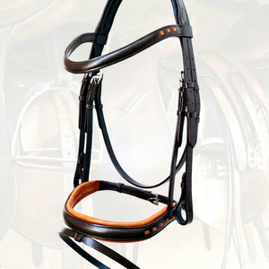 Bridon anatomique équestre haut de gamme en cuir souple avec nezier et frontal tressés - Product Image 1