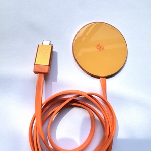 แท่น<span class=keywords><strong>ชาร์จ</strong></span>ไร้สายแม่เหล็ก 25W บางที่สุดในประวัติศาสตร์ ความหนา 3 มม. <span class=keywords><strong>ชาร์จ</strong></span>เร็ว 15V พร้อมที่วางโทรศัพท์ วัสดุอะลูมิเนียม 10N สำหรับ<span class=keywords><strong>โทรศัพท์</strong></span> - Product Image 5