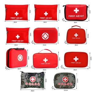 Trousse de premiers secours d'urgence professionnelle compacte personnalisable avec logo pour l'extérieur, idéale pour la voiture, les voyages et la formation - Product Image 3