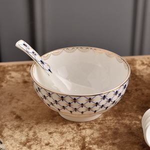 Ensemble de bols et de cuillères en porcelaine osseuse de haute qualité, design européen écologique, style royal russe, personnalisé - Product Image 4