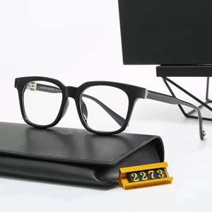 Gafas de Lectura Unisex con Montura Completa de PC, Diseño de Ojo de Gato, Color Dorado, Anti-Luz Azul, para Todo Tipo de Rostro - Product Image 4