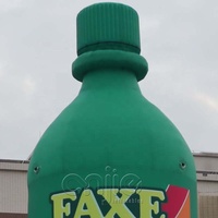Répliques géantes gonflables personnalisées de bouteilles d'eau et de boissons