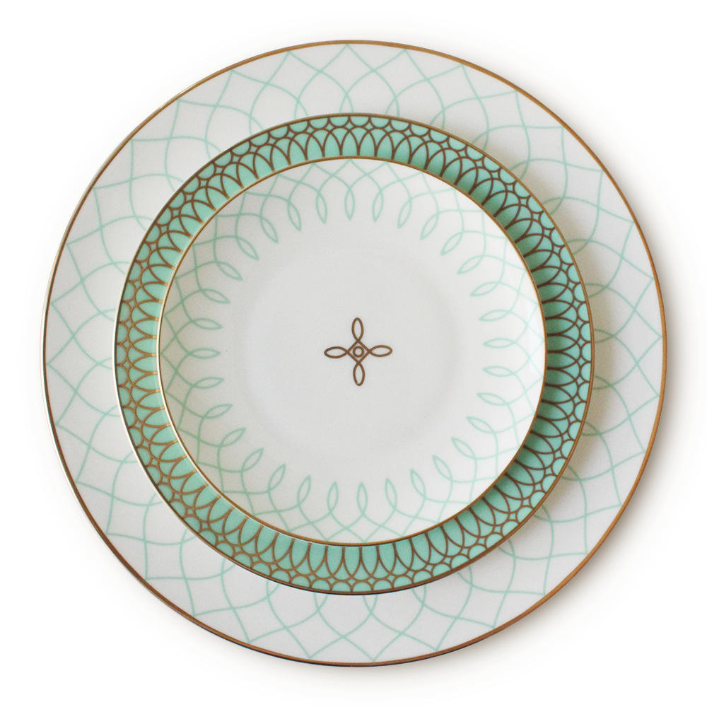 ชุดเซ็ตสามชิ้นสีขาว