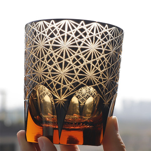 Fabrication d'usine <span class=keywords><strong>de</strong></span> haute qualité exquise sculpture <span class=keywords><strong>verre</strong></span> à <span class=keywords><strong>whisky</strong></span> consomme beaucoup d'énergie bitters en bouteille pour le thé vin - Product Image 6