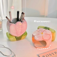 Porte-stylo en céramique en forme de tulipe, boîte de rangement de bureau mignonne pour filles, organisateur de papeterie, motif de tulipe, ornement de bureau, pot de rangement