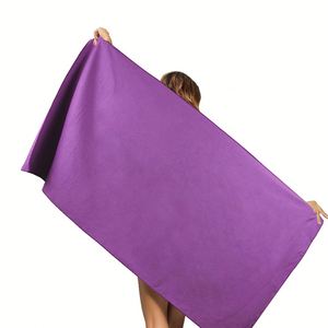 Serviette de plage en microfibre écologique sans sable, recyclée, à logo personnalisé, double face, séchage rapide - Product Image 1