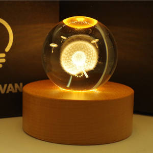 ลูกแก้วคริสตัลแกะสลักเลเซอร์3D ขนาด6ซม. 8ซม. 10ซม. ลูกบอลตกแต่งห้องนอนเด็กบ้านไฟกลางคืนขนาดเล็กพร้อมไฟ LED USB ฐานไม้ - Product Image 1