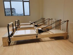 Equipo de Pilates de Madera de Roble de Alta Calidad para Venta - Reformer de Roble - Product Image 3