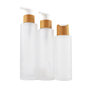 Flacon de luxe haut de gamme en verre pour soins de la peau 150 ml, forme épaule plate, pour lotion, démaquillant, huile, avec pompe à lotion - Product Image 1