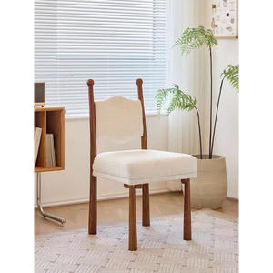 Chaise de salle à manger en bois massif de style rétro français, rembourrée, design du milieu du siècle, luxe léger, pour salle à manger, usage adulte - Product Image 3