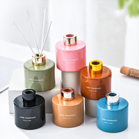 Vente en gros 140Ml noir mat rond bouteille en verre de luxe maison parfum désodorisant bouteilles de diffuseur de roseau